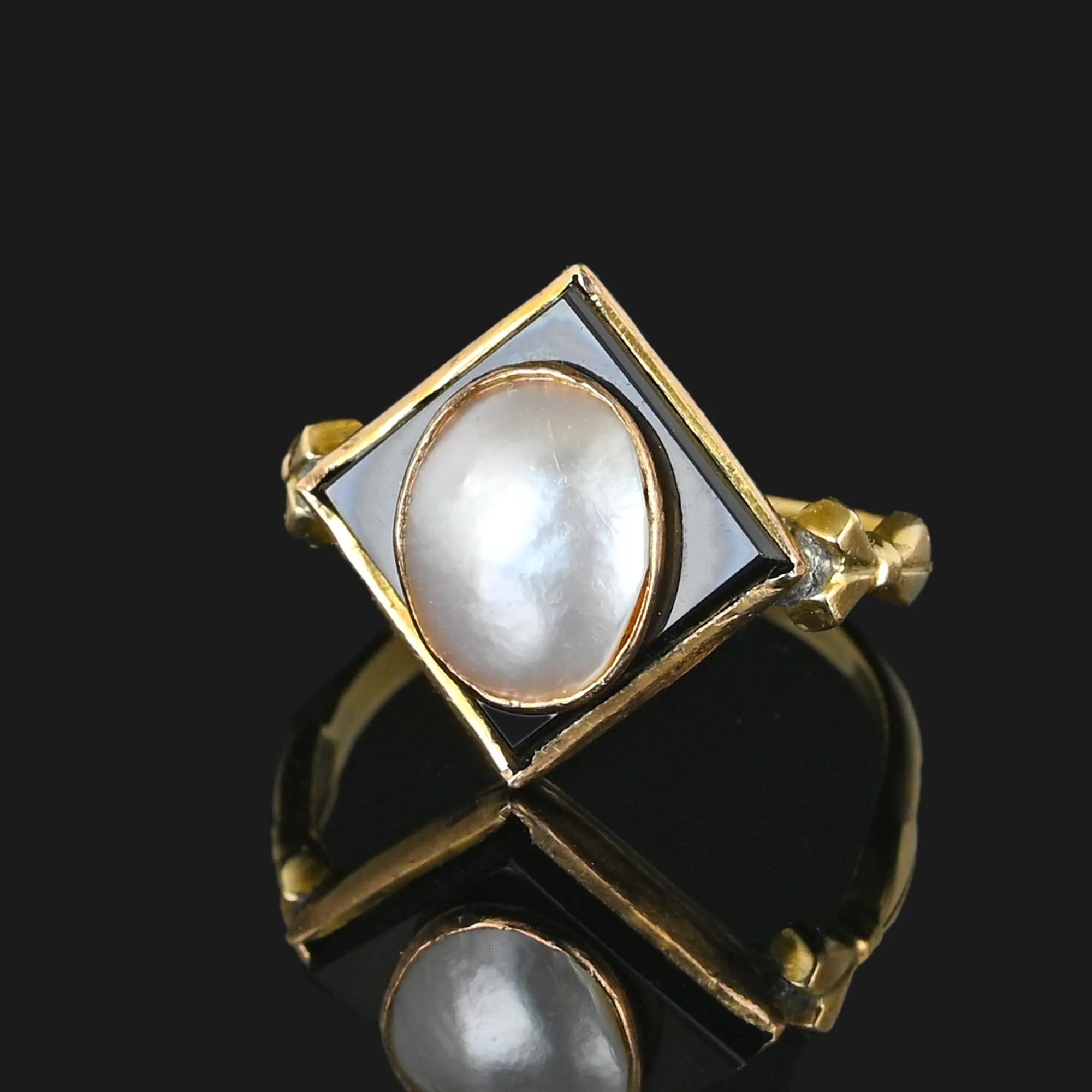 Antique Baroque Pearl Black Onyx Ring in 14k Gold