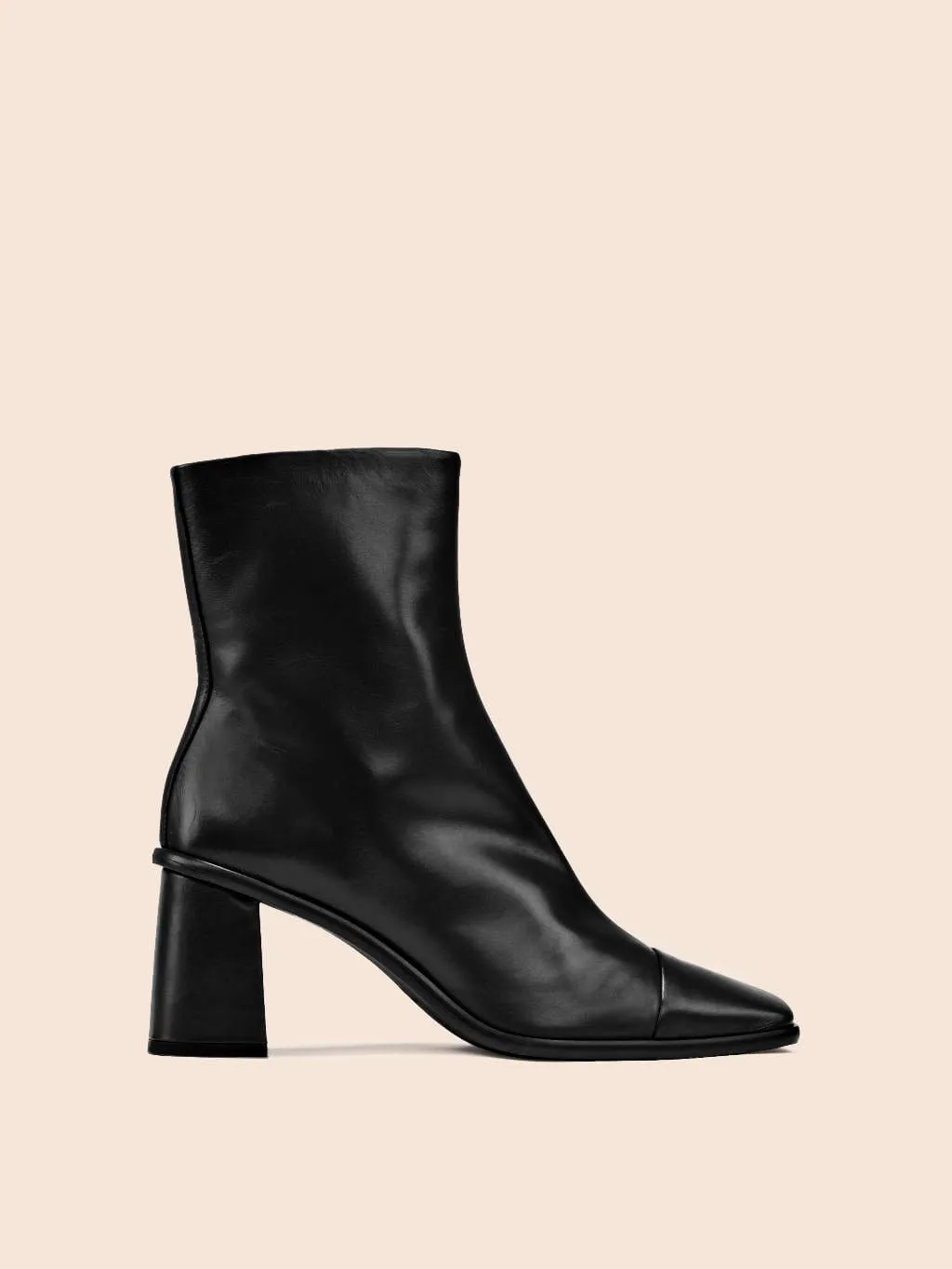 Avila Black Boot