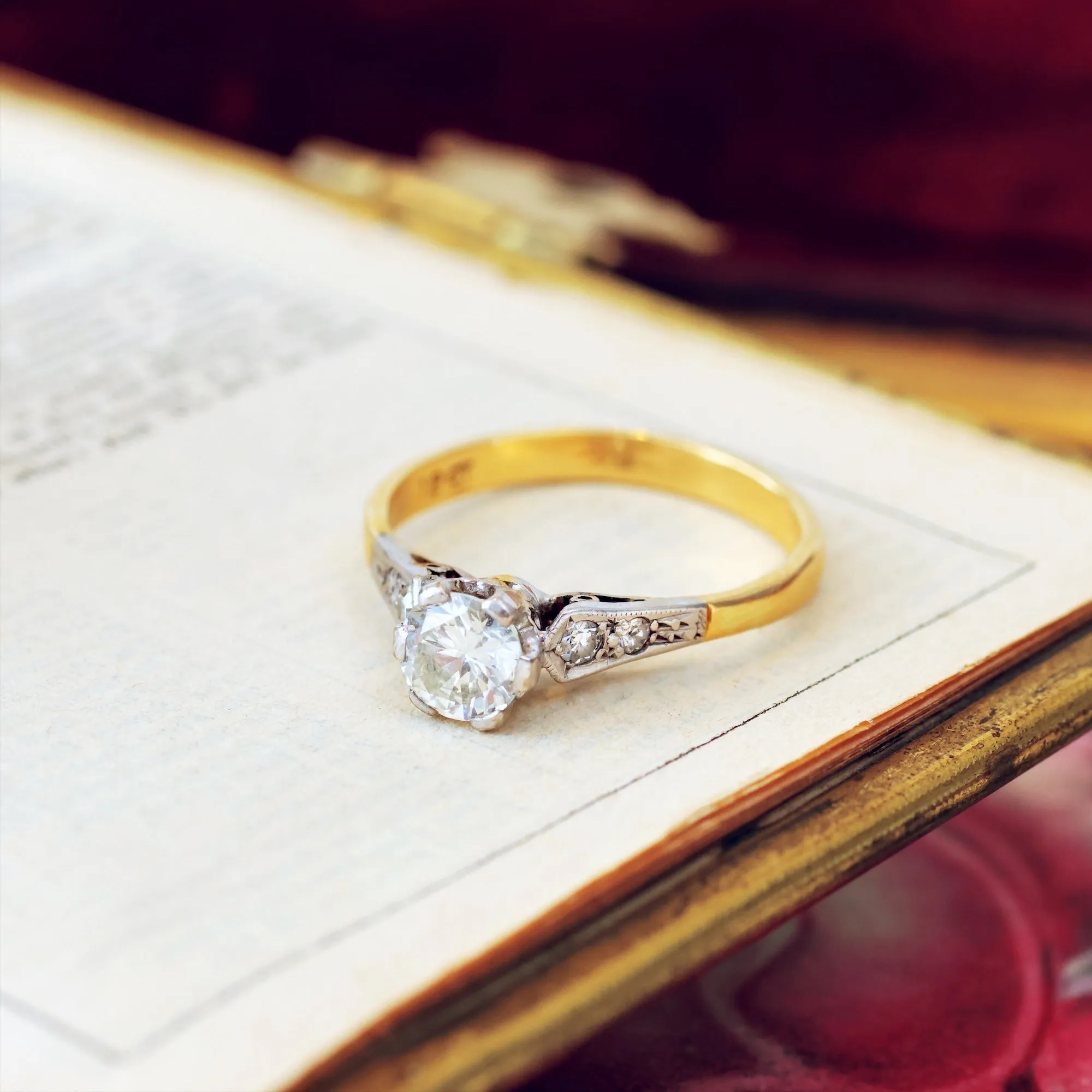 Classic Vintage Brilliant-Cut Diamond Engagement Ring