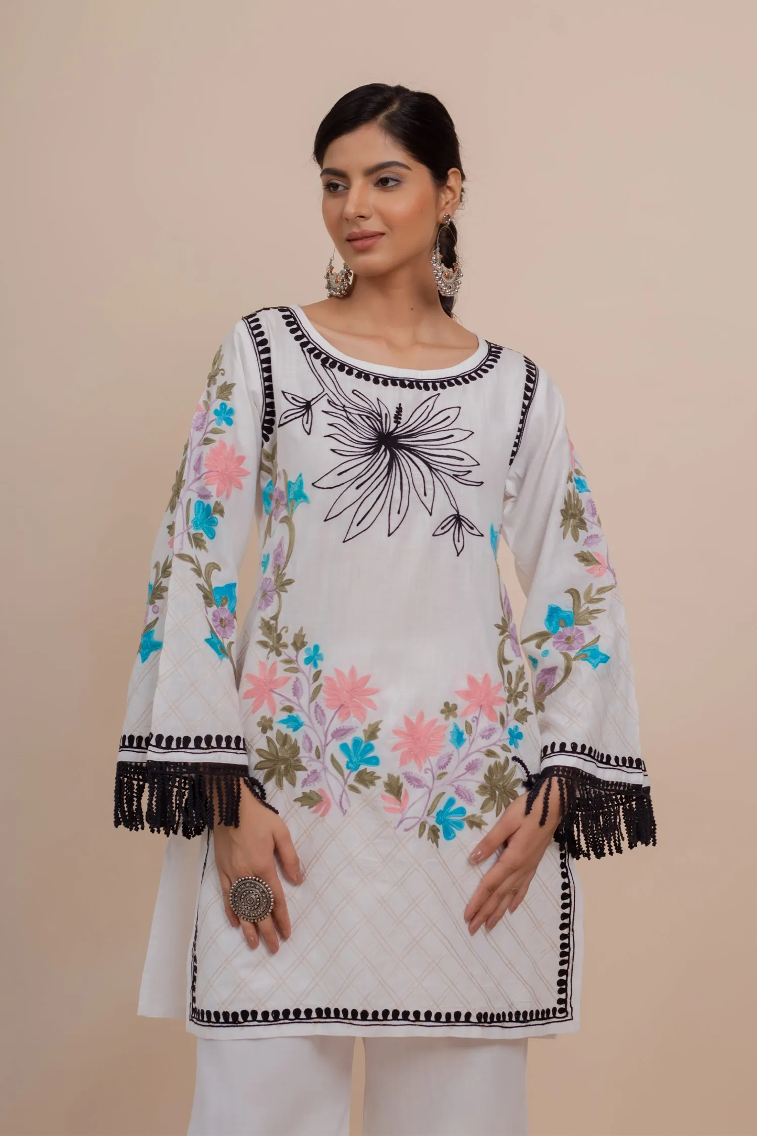 Falak Kashmiri Kurta Set - White