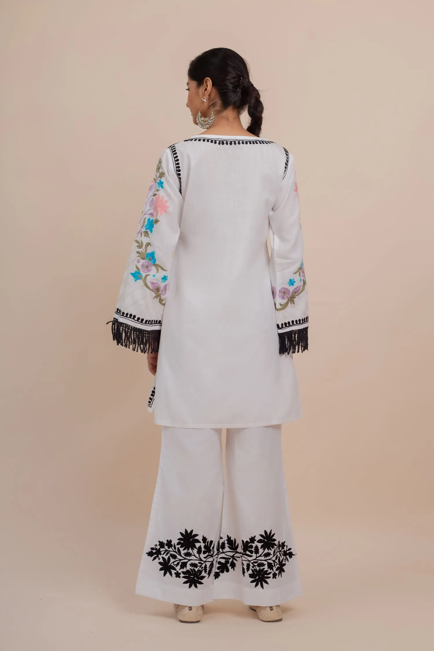 Falak Kashmiri Kurta Set - White