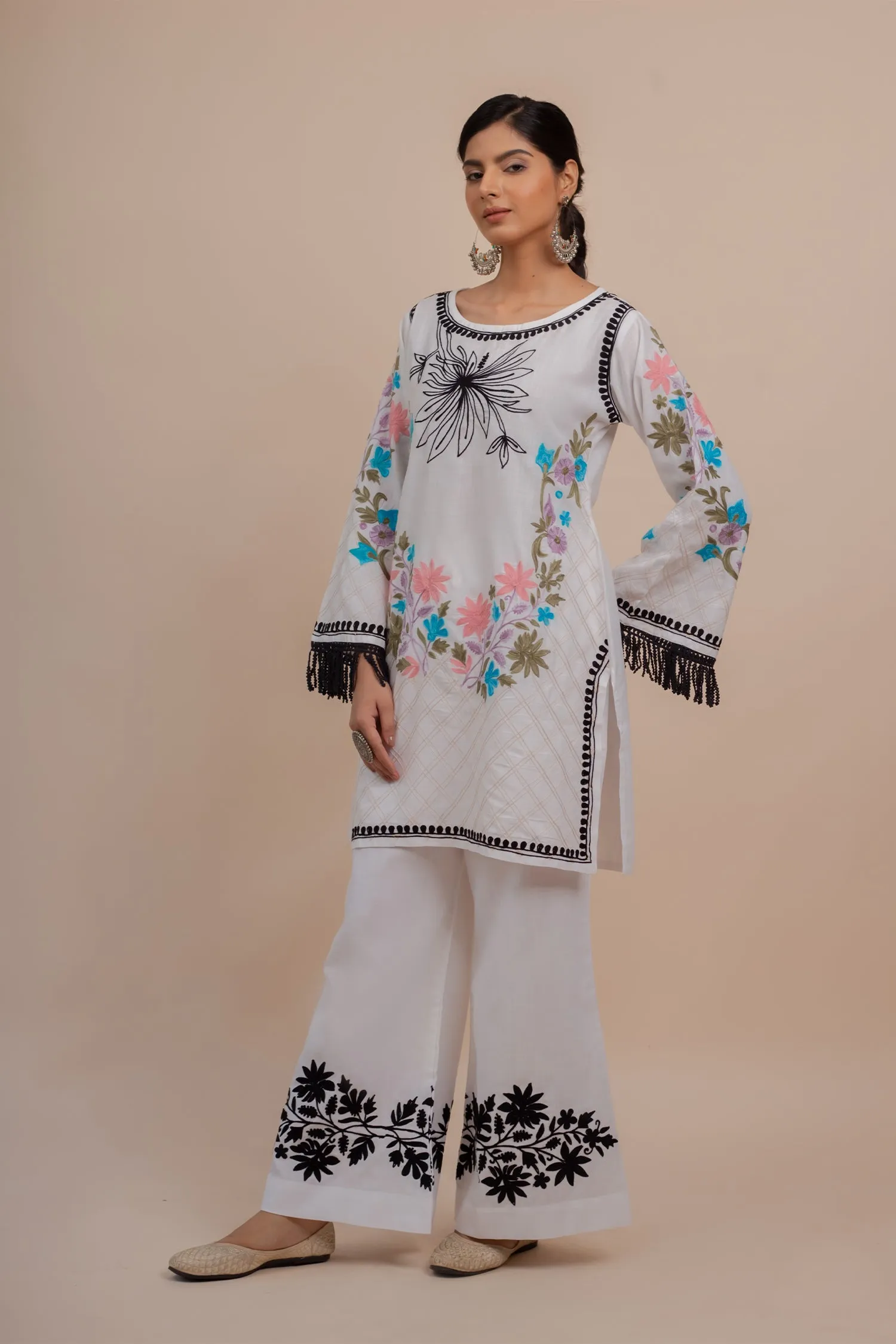 Falak Kashmiri Kurta Set - White