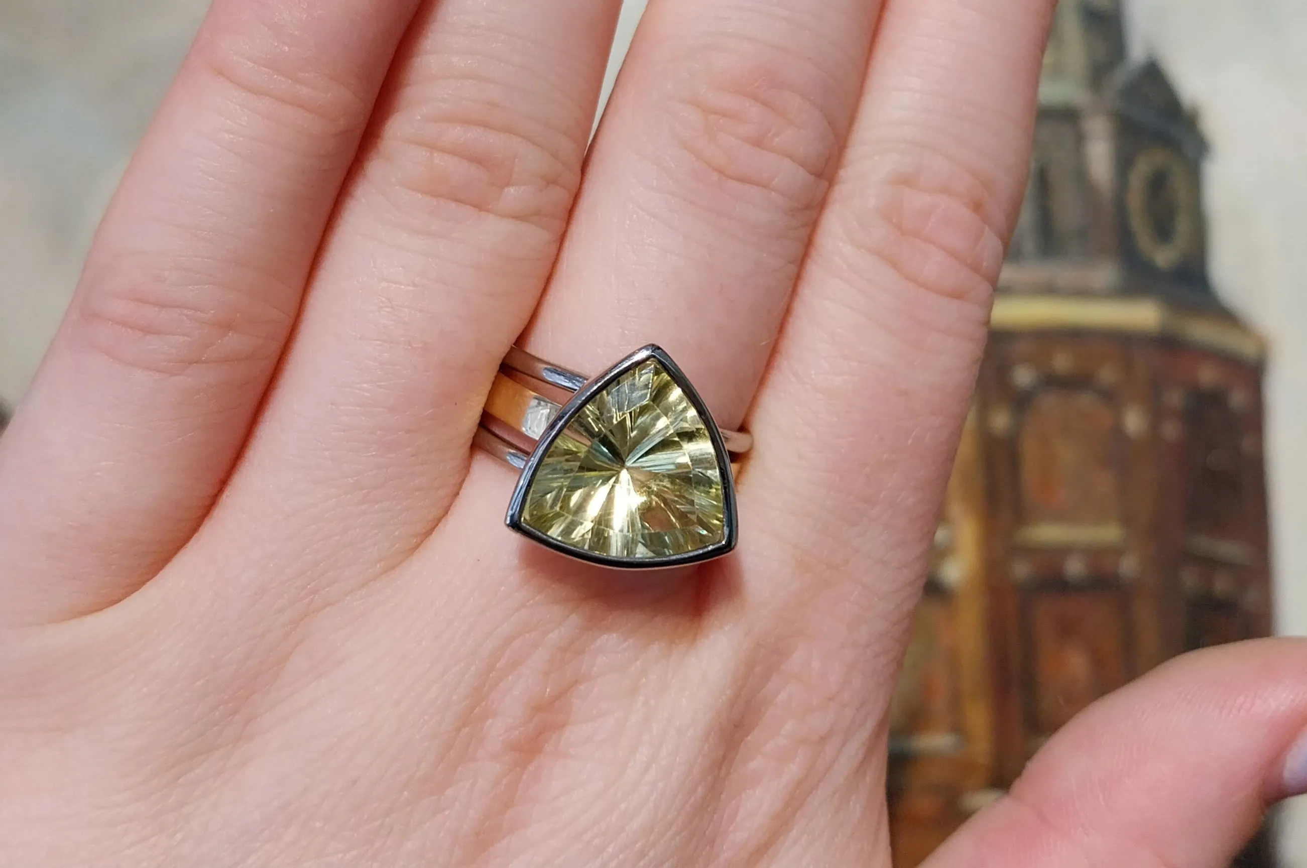 lemon quartz ring in white and yellow gold