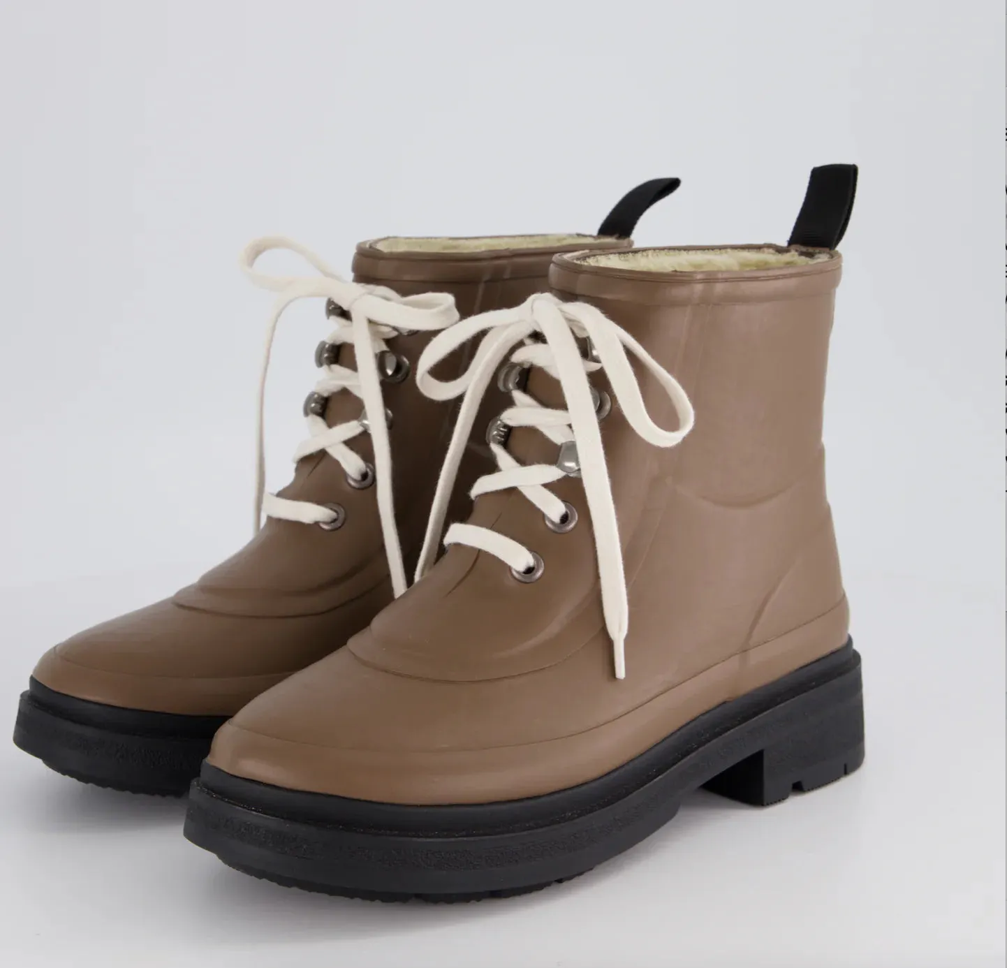 MARLO RILEY RAIN BOOT - Latte